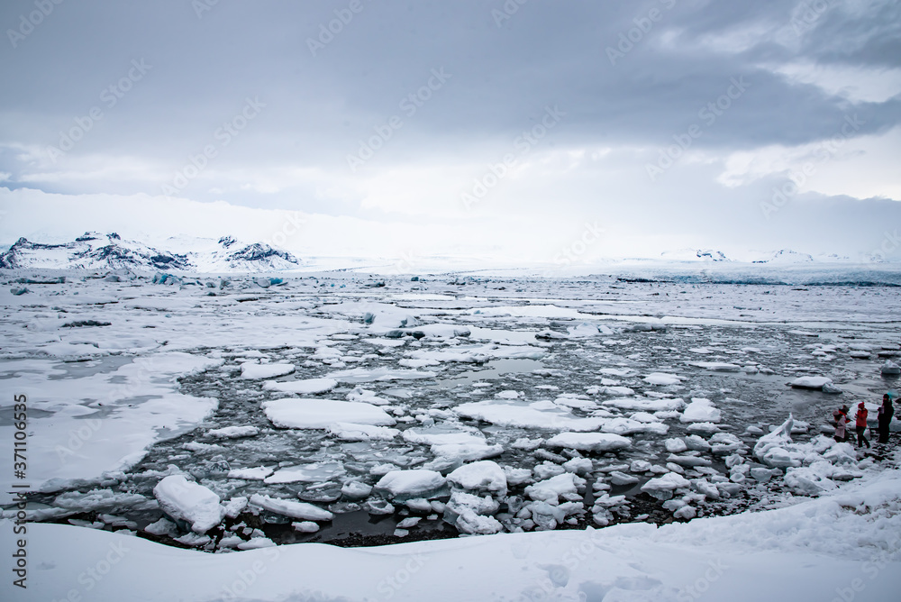 Spectacular iceland glacier lagoon in winter