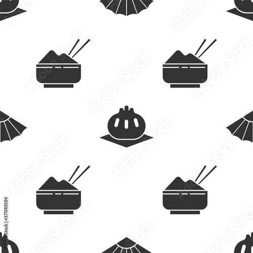 Set Paper chinese or japanese folding fan, Khinkali on cutting board and Rice in a bowl with chopstick on seamless pattern. Vector.