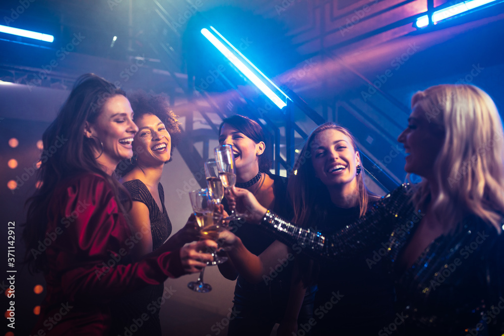 Good drinks and great friends - what more do you need? Good drinks and great friends - what more do you need?