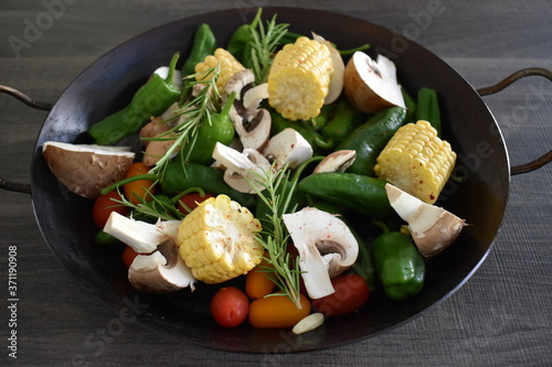 Colorful vegetable pan for barbecue