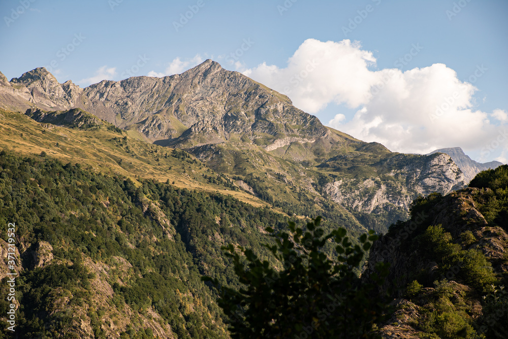 Les Pyrénées en été.