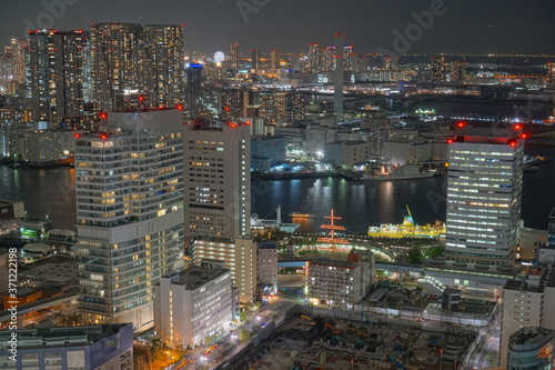 Night view of Tokyo © Hirotsugu