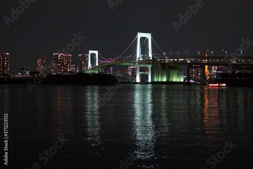 Beautiful night view of Tokyo Bay , Rainbow bridge © Hirotsugu