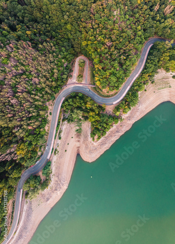 Die Ederseerandstraße von oben, Edersee, Hessen
