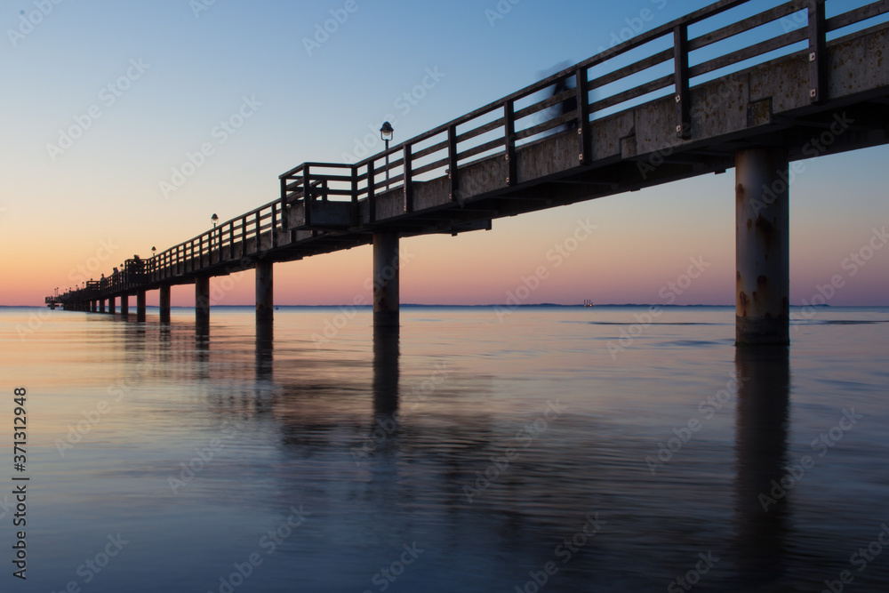 Blaue Stunde an der Seebrücke