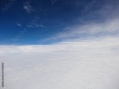 The earth of the pure white cloud to stare at in the stratosphere