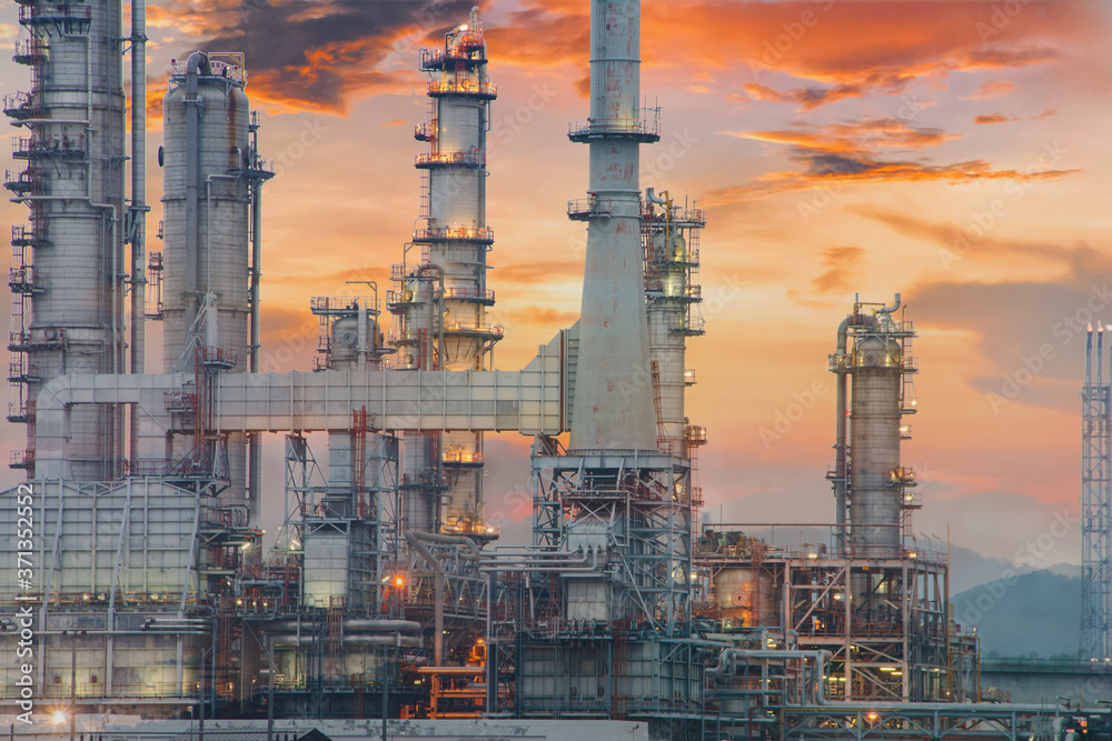 Oil refinery and industrial city After sunset
Oil refinery and industrial city After sunset