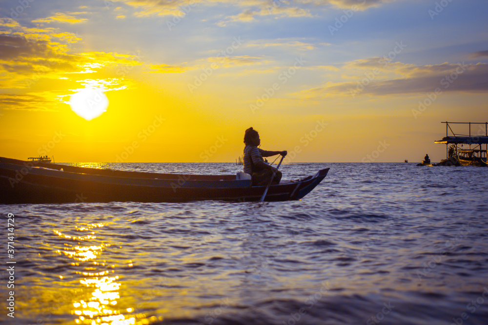 Fototapeta premium River Sunset in Siem Reap 