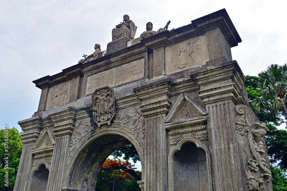 Obraz premium University of Santo Tomas arch of the century in Manila, Philippines