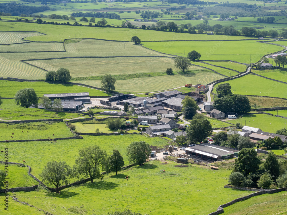 Feizor is a hamlet in the Yorkshire Dales National Park, England. The name means "Fech's summer pasture" probably in reference to a prominent local landowner whose name was recorded at the time of the - obrazy, fototapety, plakaty 