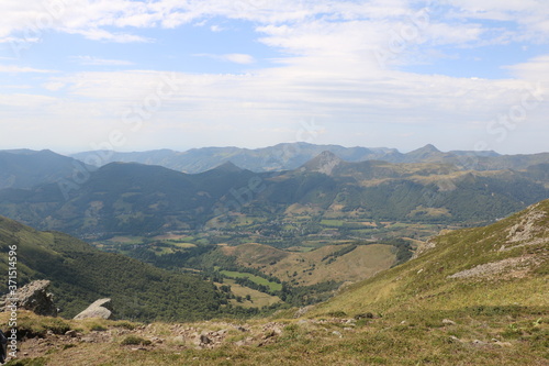 La vue sur le Puy Mary depuis le Plomb du Cantal