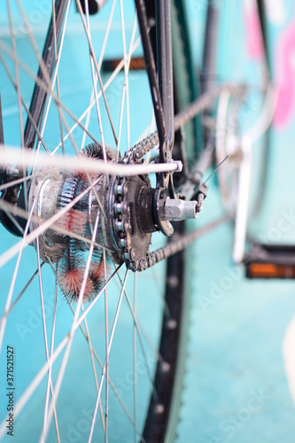Dusty Bike Rear Wheel Cassette, pedal
