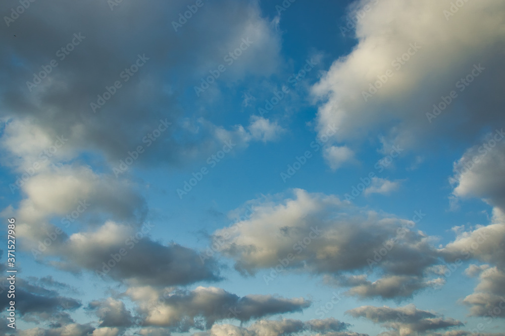 stormy sky with clouds. cielo nublado tormentoso