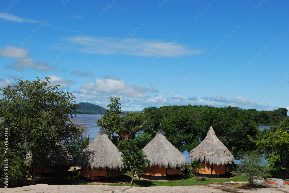 Rio Orinoco,  Puerto Ayacucho, Estado  Amazonas Sur de Venezuela