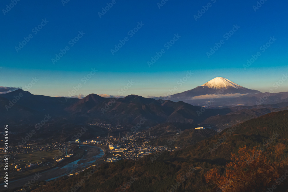 夜明けの富士山 夜明けの富士山