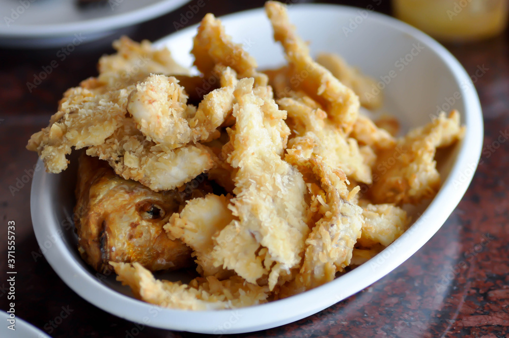 fried fish, fried tilapia fish