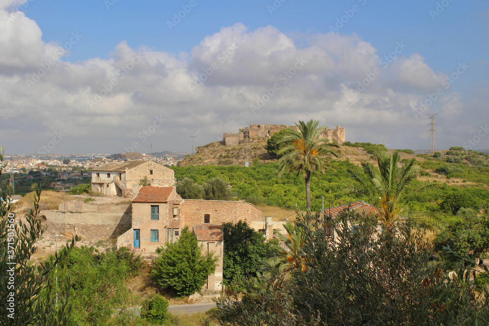 Fototapeta premium Monteagudo y Castillo de Larache, Murcia, España