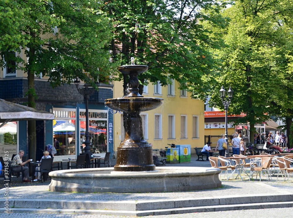Brunnen in Alt - Tegel, Berlin