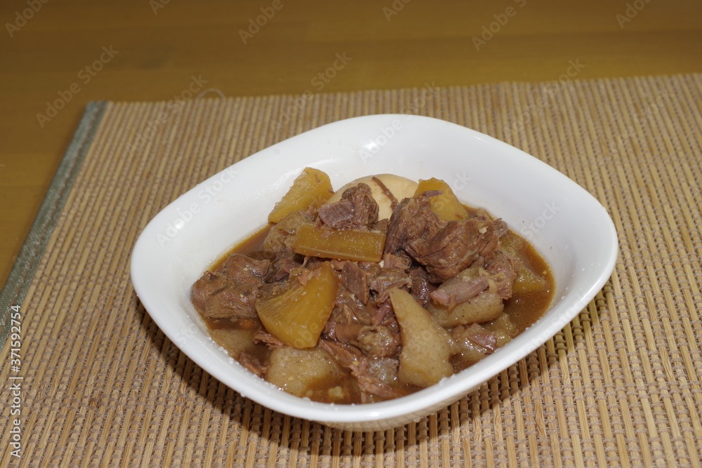 牛すね肉の煮込み 牛すね肉の煮込み