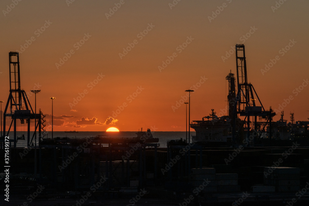 Las Palmas - Hafen - Sonnenaufgang - Gegenlicht - Rot