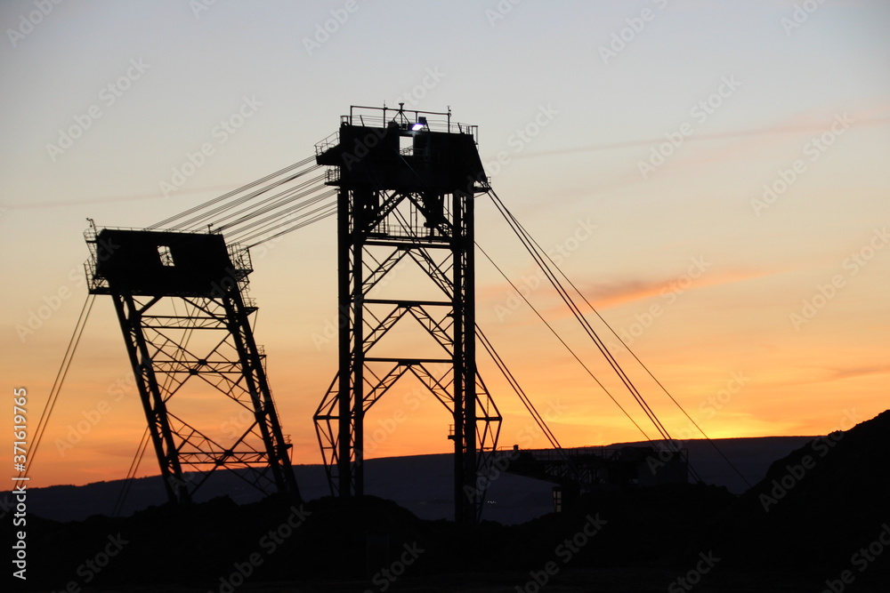 Sonnenuntergang am Hambacher Tagebau