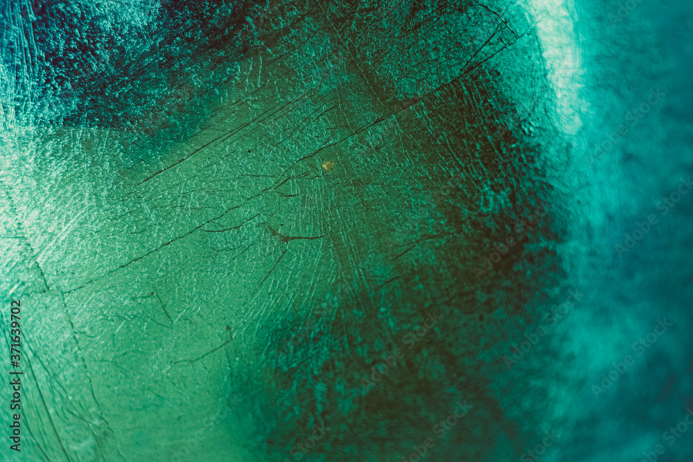 Naklejka premium abstraktes Hintergrundbild aus Metall in bunt mit Kratzern und Reflektionen, grunge