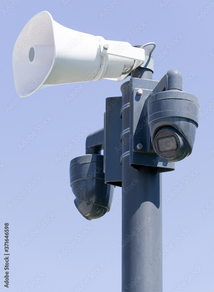 Safety ip cameras and loud speaker for monitoring Safety ip cameras and loud speaker for monitoring
