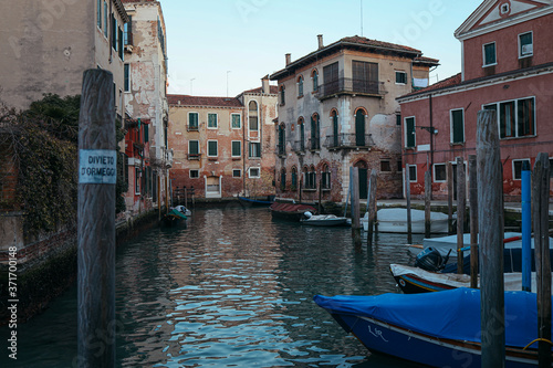 Fototapeta Naklejka Na Ścianę i Meble -  
almost empty streets of Venice b before the coronavirus epidemic, late February 2020 Venice, Italy