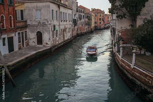 Fototapeta Naklejka Na Ścianę i Meble -  
almost empty streets of Venice b before the coronavirus epidemic, late February 2020 Venice, Italy