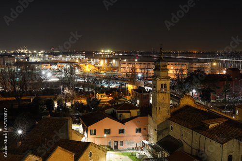 Night view of church in Venezia 