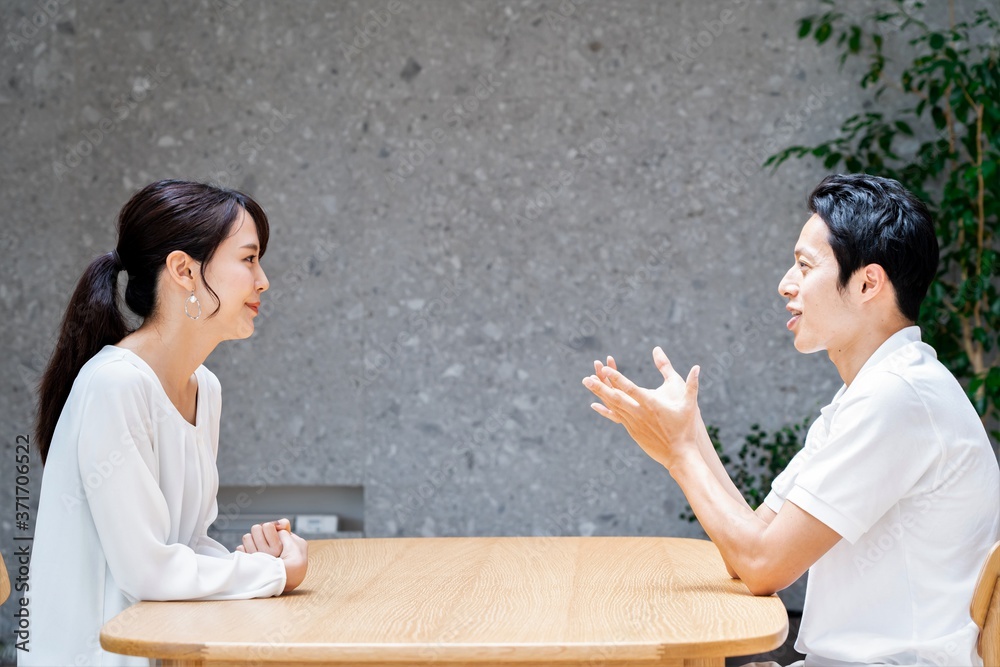 若いアジア人夫婦 若いアジア人夫婦