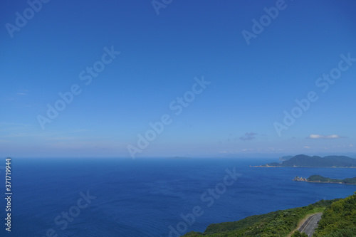 青空と海