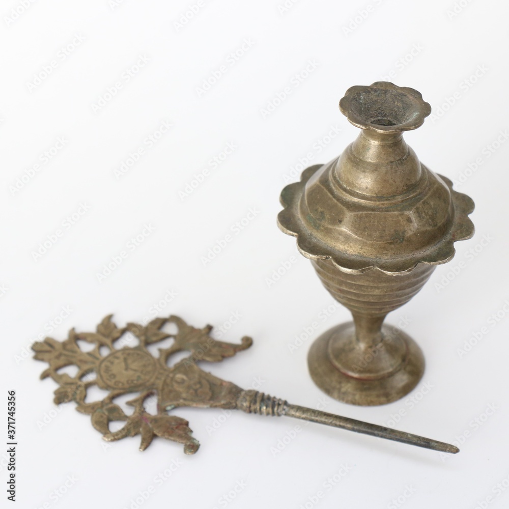 Traditional Brass Mascara Vintage Eyeliner