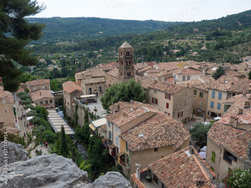 LES GORGES DU VERDON : Moustier sainte marie