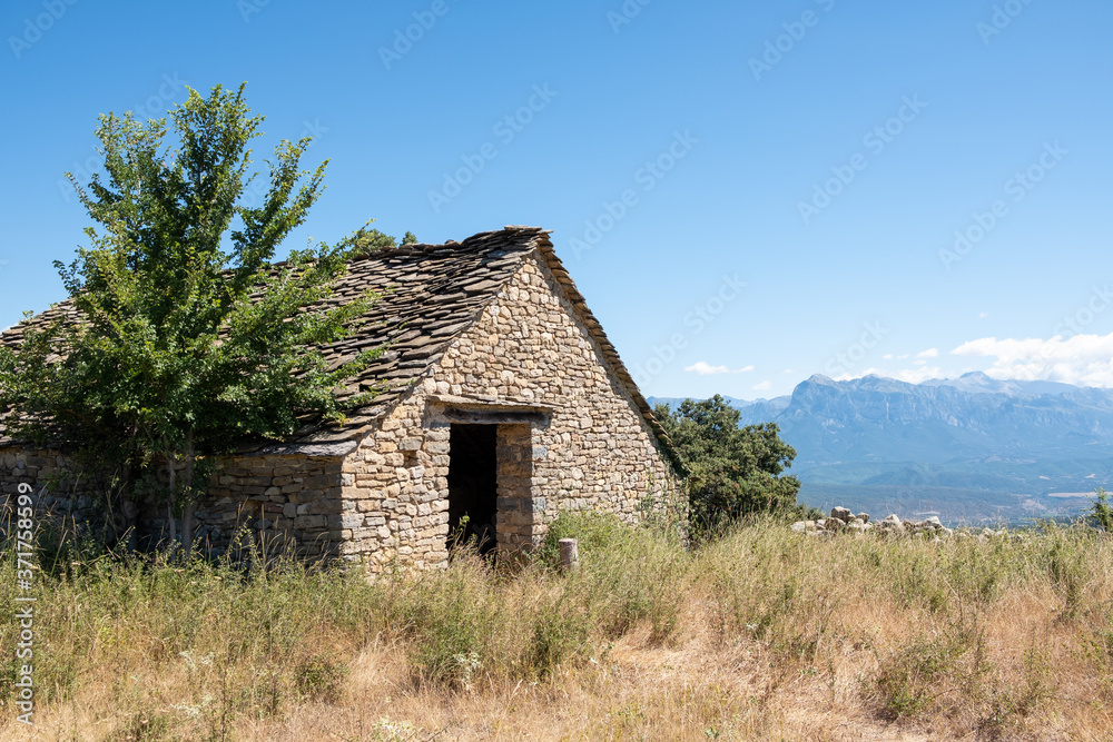Moracat, abandoned village on Sobrarbe, Pyrenees, Huesca Moracat, abandoned village on Sobrarbe, Pyrenees, Huesca