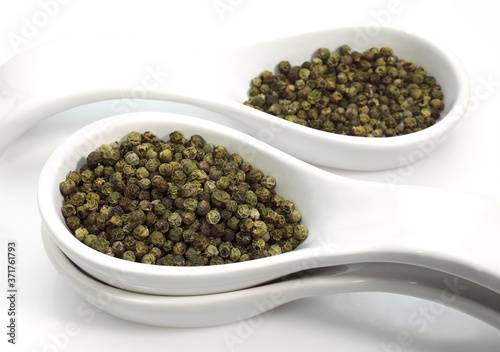 Green Peppercorn, piper nigrum