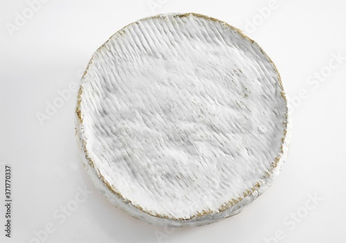 Foto Coulommiers, French Cheese produced from Cow's Milk