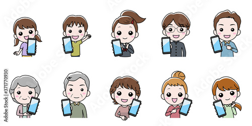 10人のスマホを見せる人たち