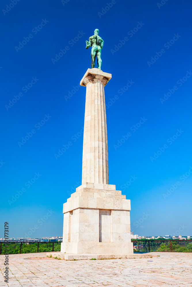 Obraz premium Pobednik or Victory monument in Belgrade