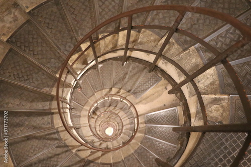 escalier monumental en colimaçon