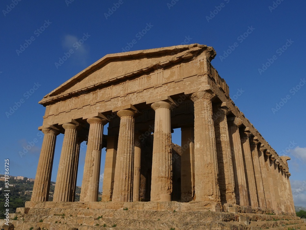 Temple of Concord, Valle dei Templi, Agrigento, Sicily, Italy