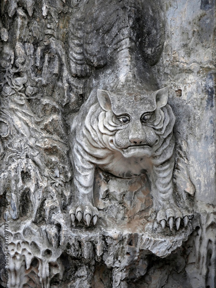 Vietnam, Hanoi, Van Mieu Temple, dedicated to Confusius, build in 1070, tiger Sculpture