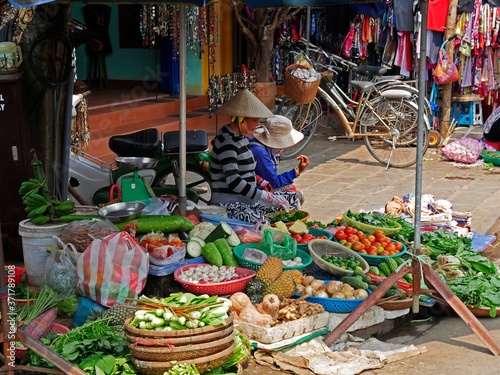 Vietnam, Quang Nam Province, Hoi An City, Old City listed at World Heritage site by Unesco, the Market © slowmotiongli