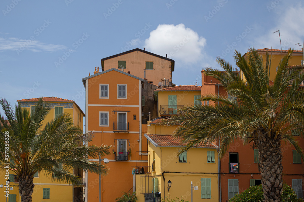 Fototapeta premium colorful houses in Menton