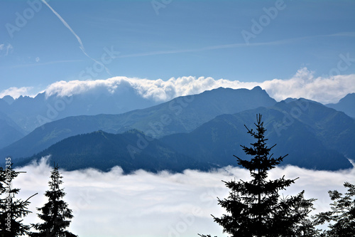 Fototapeta Naklejka Na Ścianę i Meble -  mgła w Tatrach, widok z Gęsiej Szyi