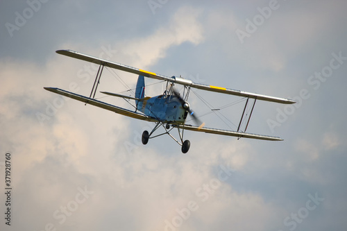 A De Havilland DH-82A Tiger Moth photo