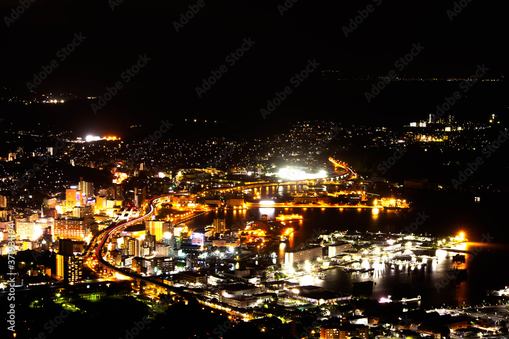 弓張岳展望台から眺めた佐世保港の夜景