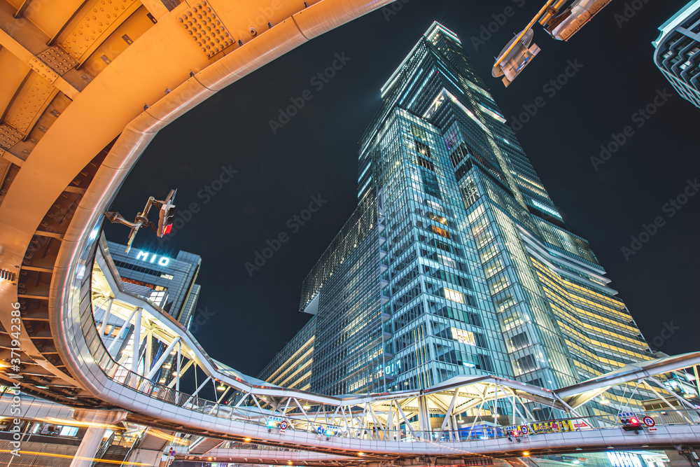 Fototapeta premium 大阪あべのハルカスの夜景