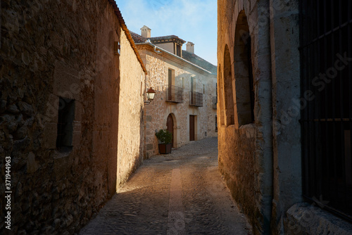 Calles medievales iluminadas