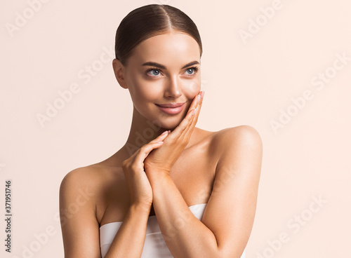 Healthy skin woman natural make up beauty face closeup photo